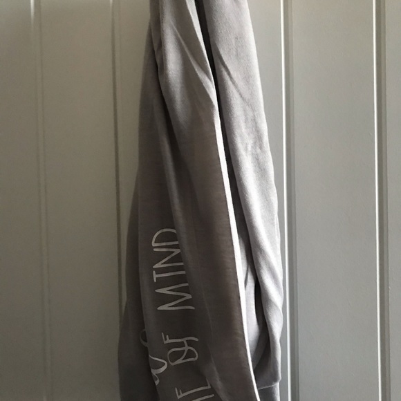 Infinity Scarf w pocket “Southern” - Picture 3 of 3